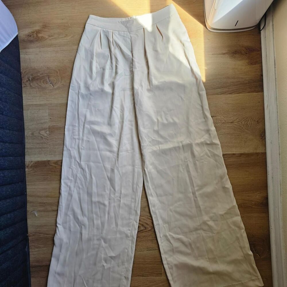 Fashion-nova Women's Cream and Tan Trousers